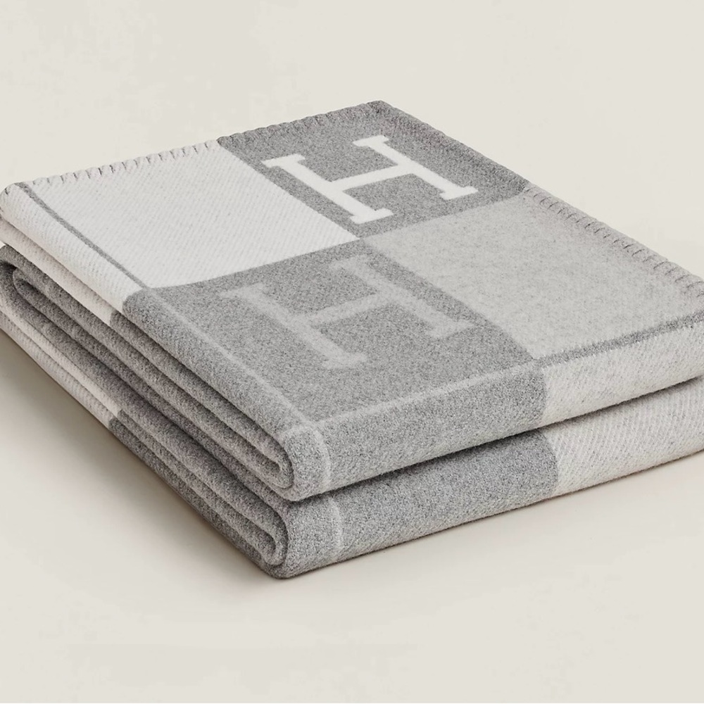 Hermes Avalon III Throw Blanket